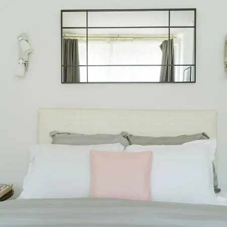 Ruth - Sq. I Balcony I Cheap Parking * 布加勒斯特